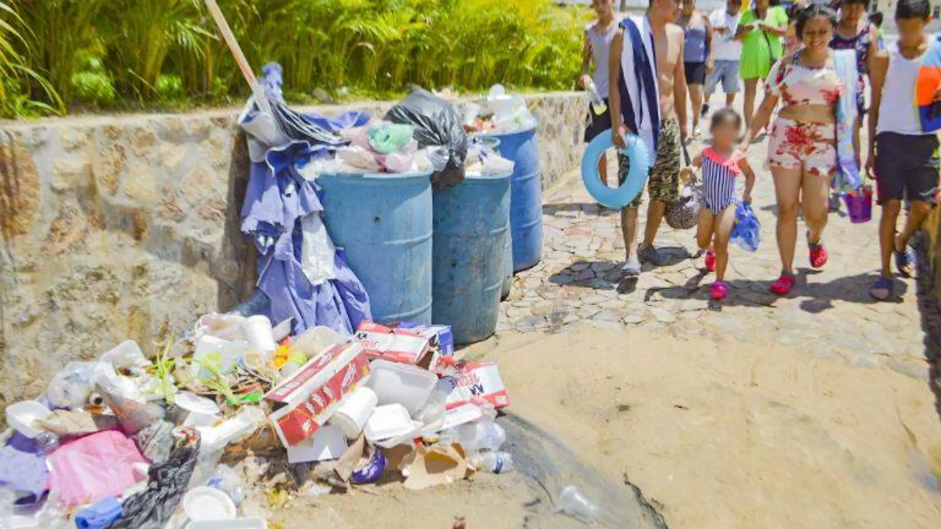 acapulco basura en zona turística